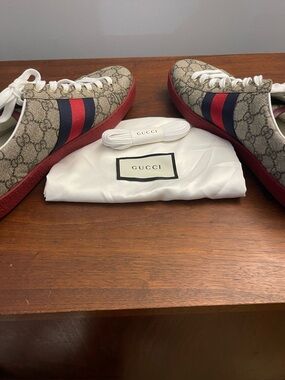 🦁 Gucci Ace GG Supreme Sneakers
